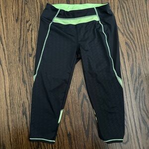 Kenneth Cole Reaction leggings